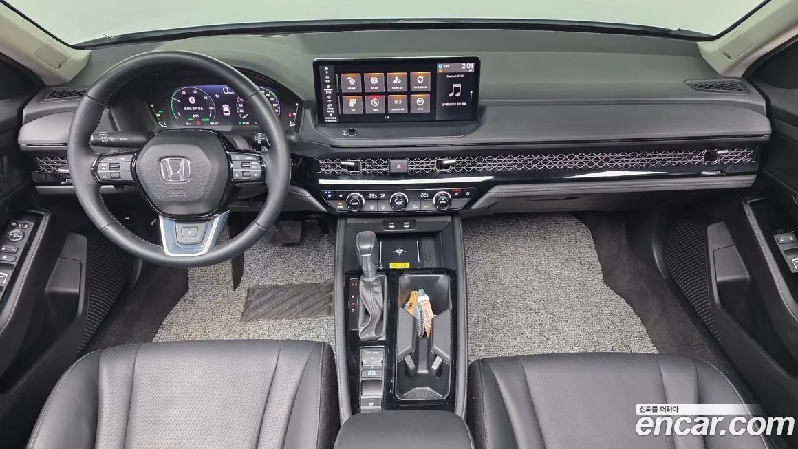 Honda Accord — фото 9