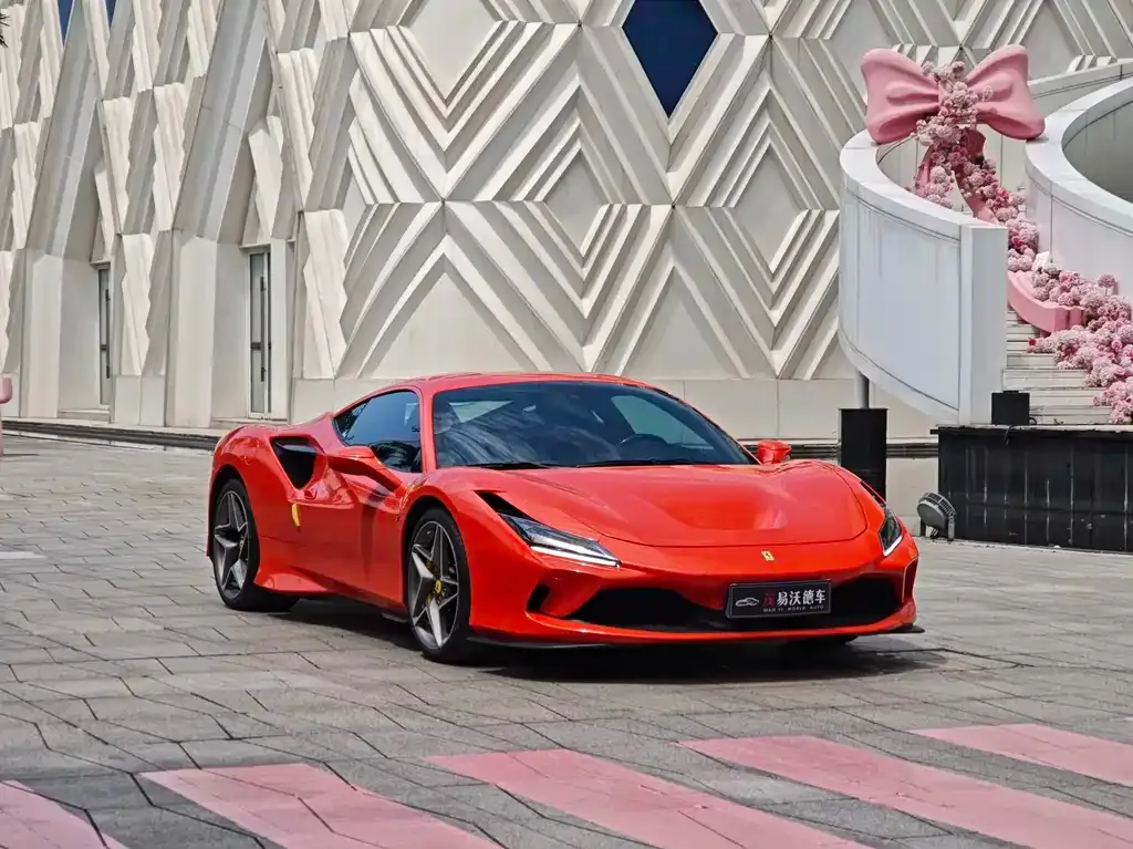 Ferrari F8 — фото 6