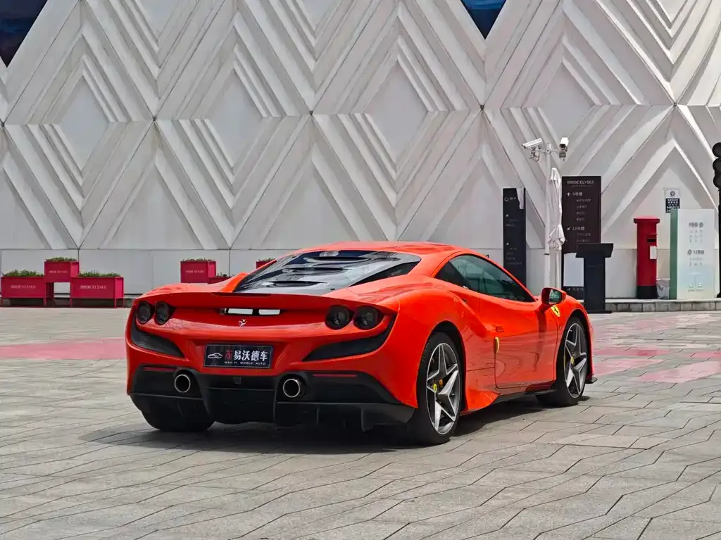 Ferrari F8 — фото 4