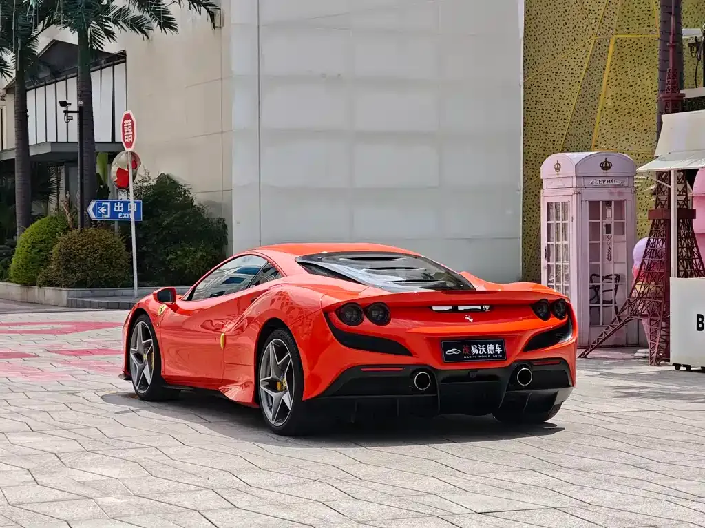 Ferrari F8 — фото 5