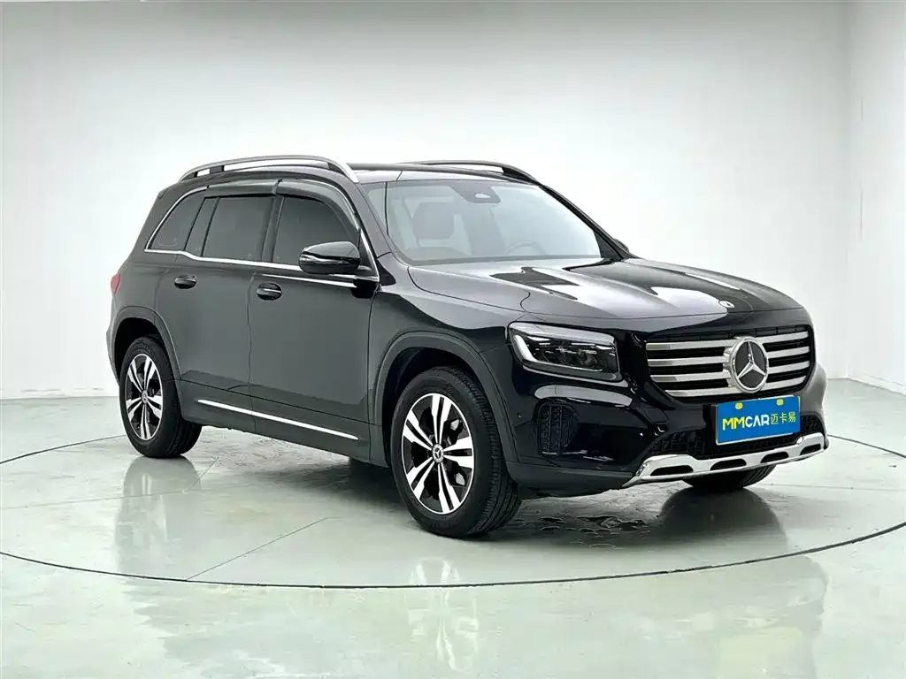 Mercedes-Benz GLB — фото 2