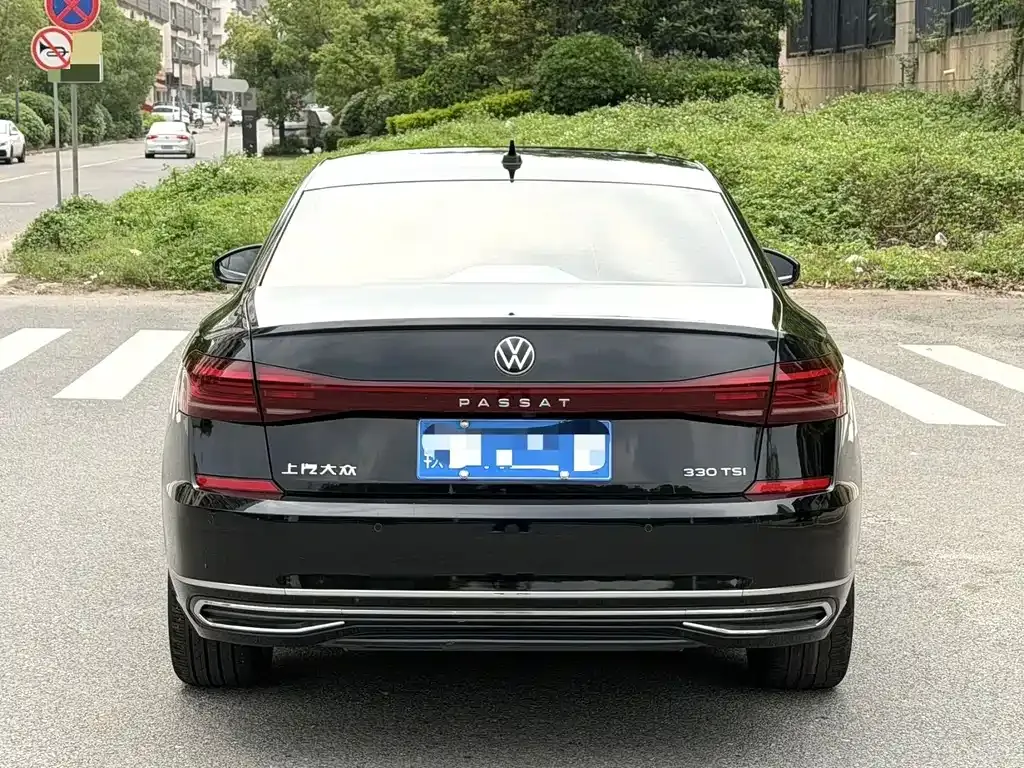 Volkswagen Passat — фото 4