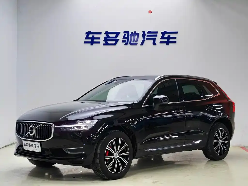 Volvo XC60 — фото 1