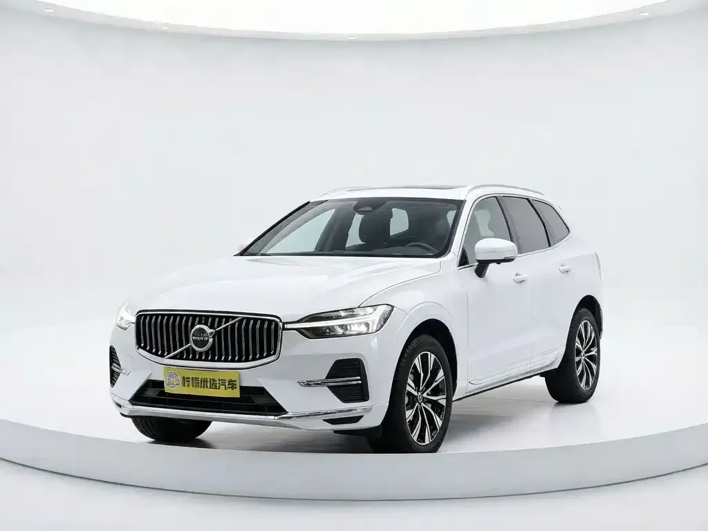 Volvo XC60 — фото 1