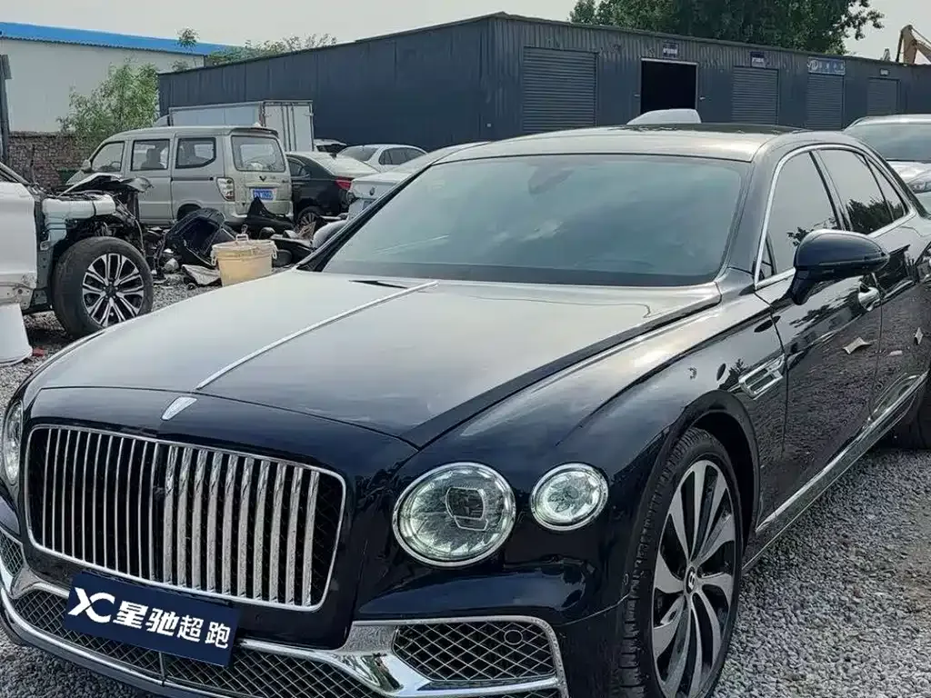 Bentley Flying Spur — фото 5