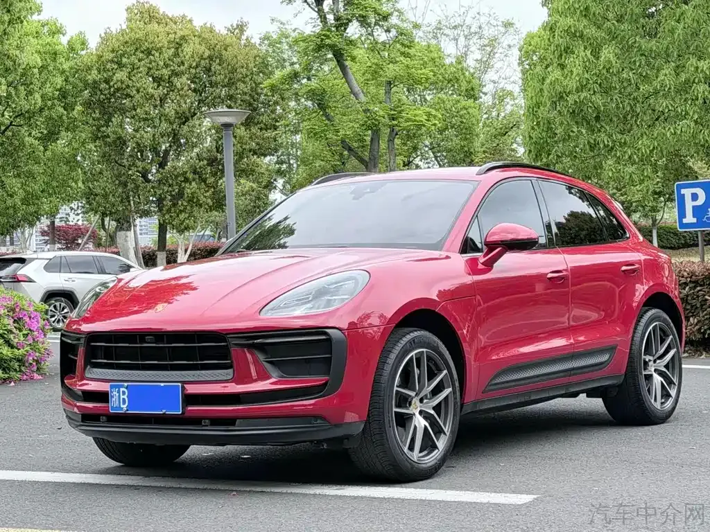 Porsche Macan — фото 1