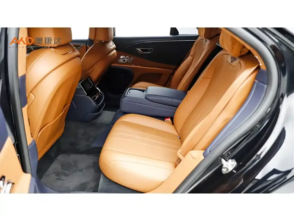 Bentley Flying Spur — фото 7