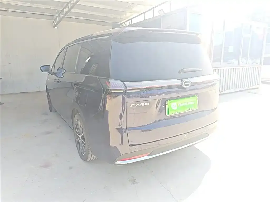 GAC Motor E8 Hybrid — фото 2