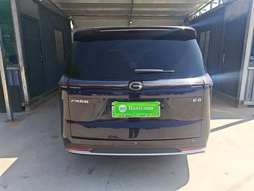 GAC Motor E8 Hybrid — фото 10