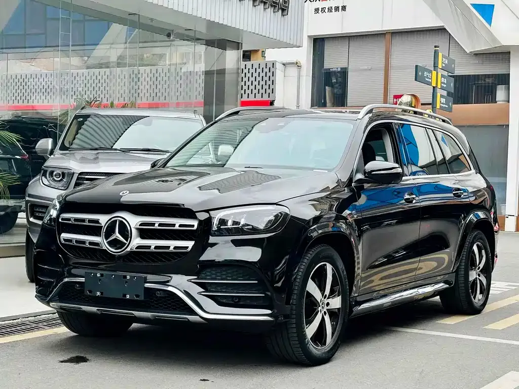 Mercedes-Benz GLS — фото 1
