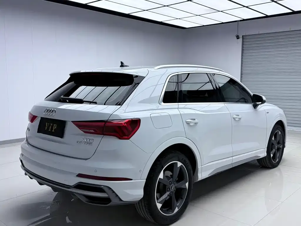 Audi Q3 — фото 3