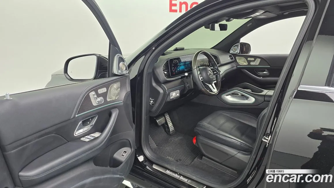 Mercedes-Benz GLS-Class — фото 10