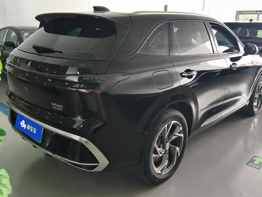 Hongqi HS3 PHEV — фото 8