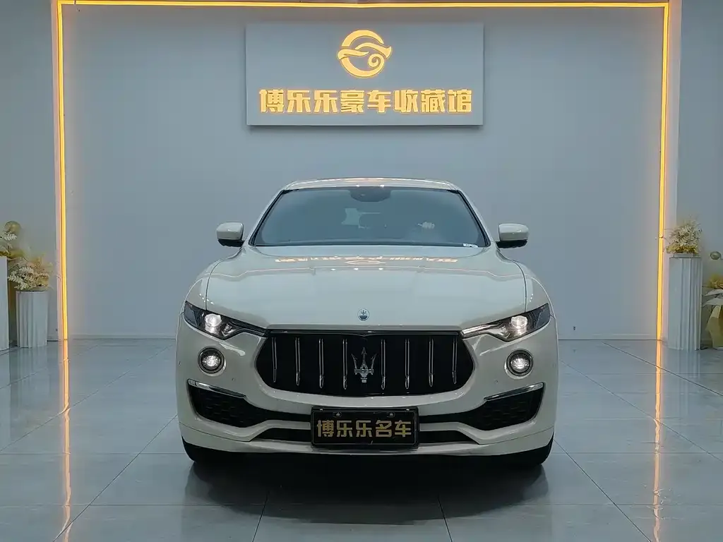 Maserati Levante — фото 3