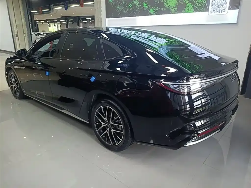 BYD Seal 07 DM-i — фото 7