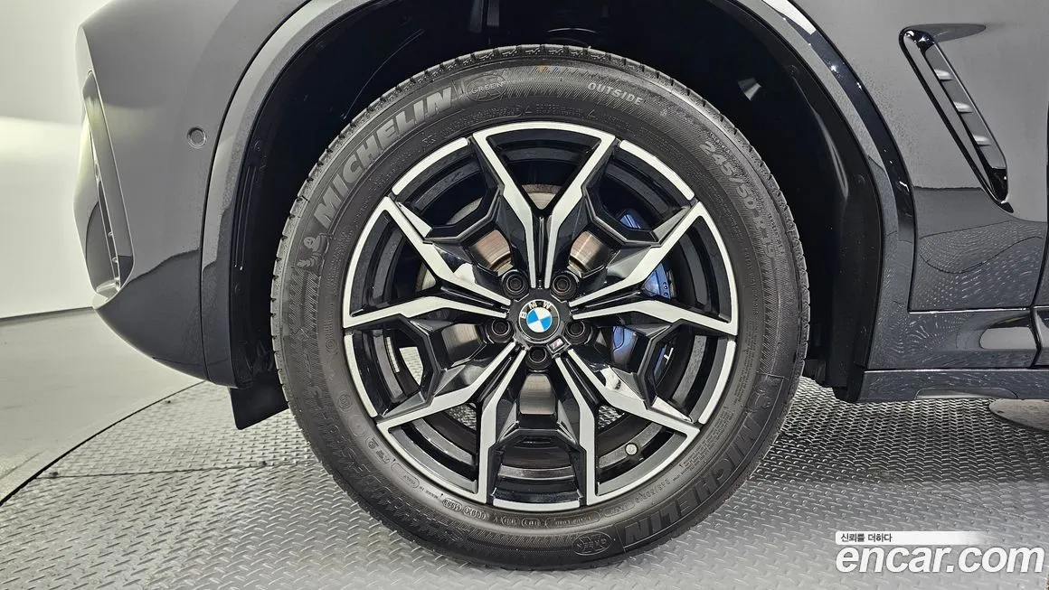 BMW X4 — фото 9