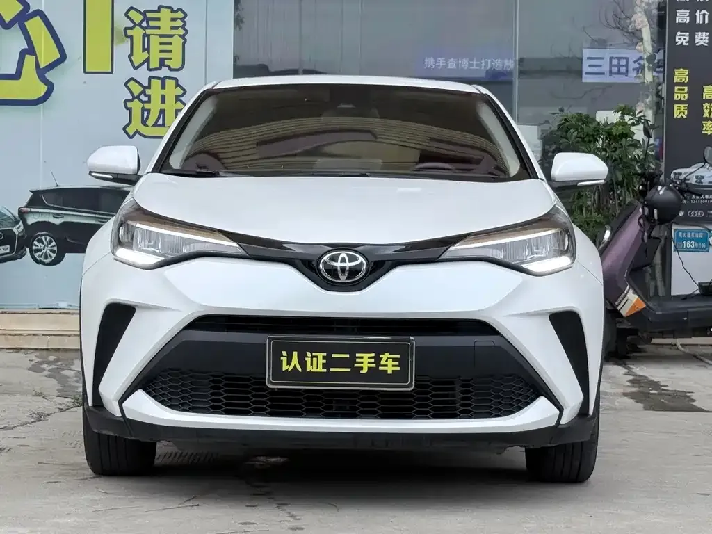 Toyota C-HR — фото 7