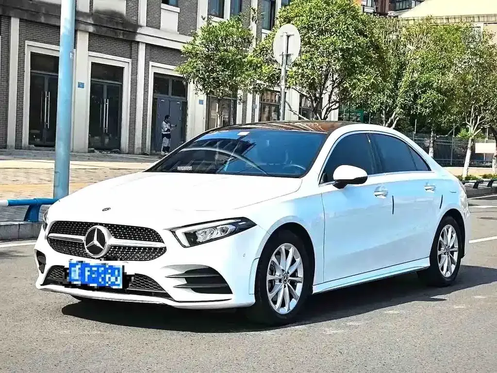 Mercedes-Benz A-Class — фото 1