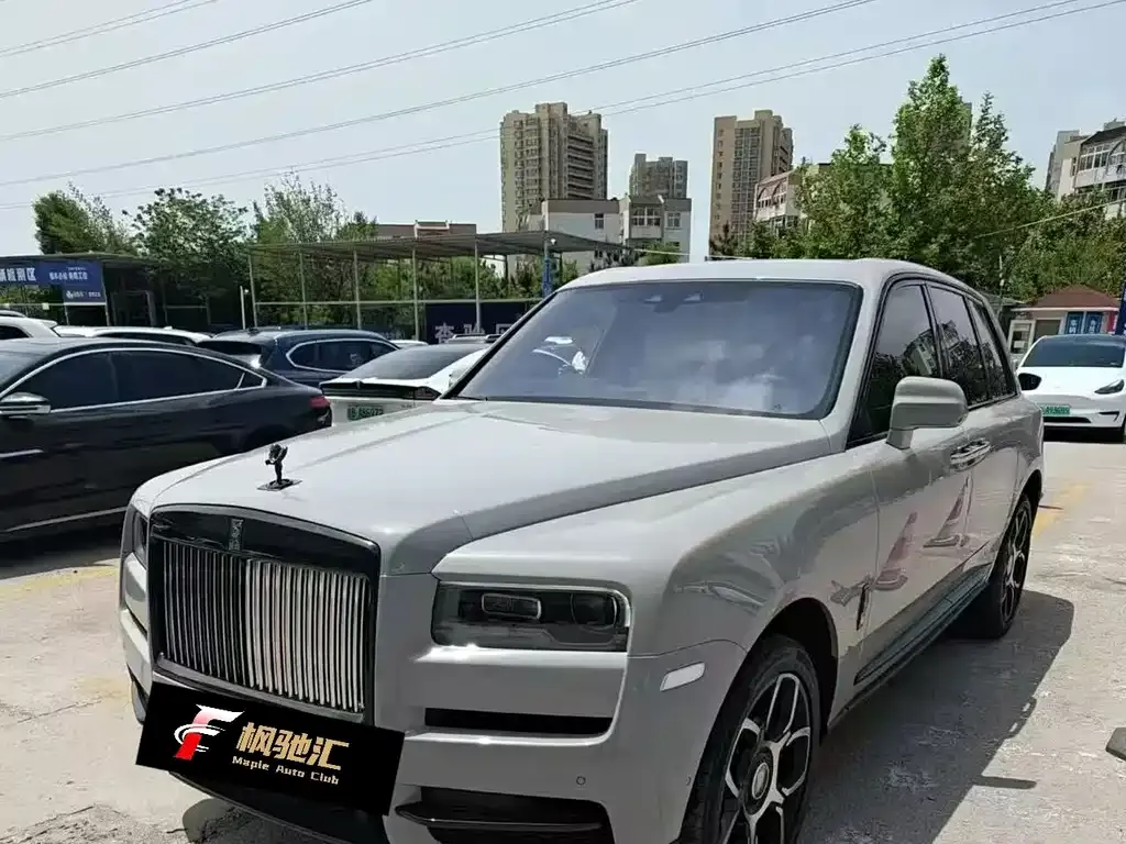 Rolls-Royce Cullinan — фото 1