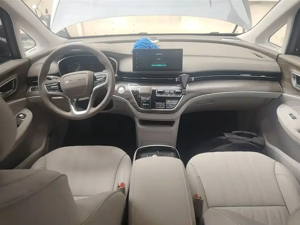 Roewe iMAX8 — фото 9
