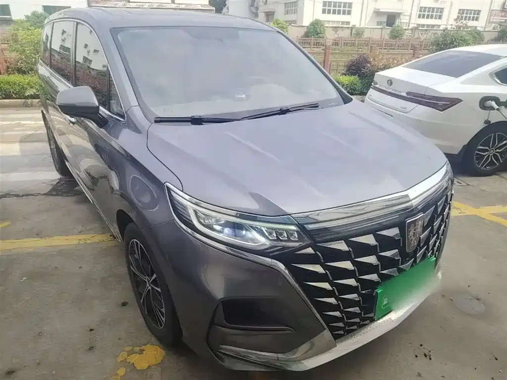 Roewe iMAX8 — фото 7