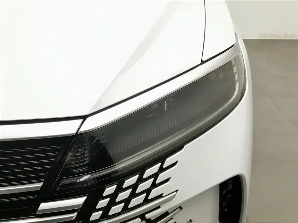 BYD Seal 05 DM-i — фото 2