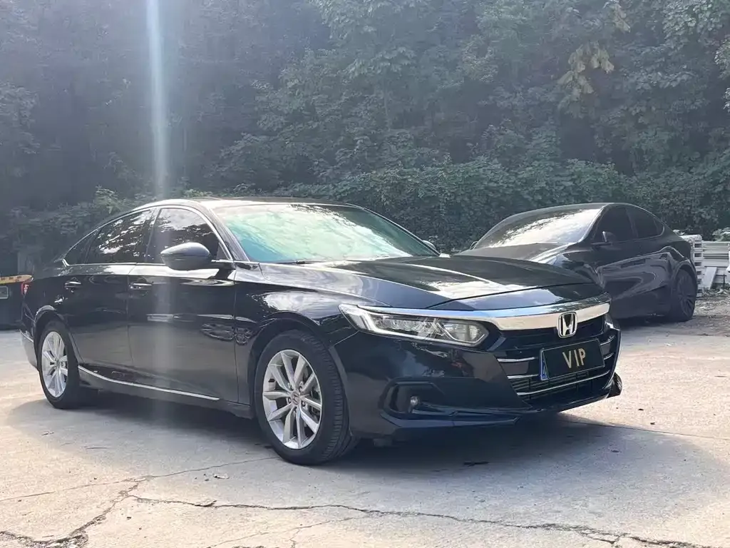 Honda Accord — фото 8