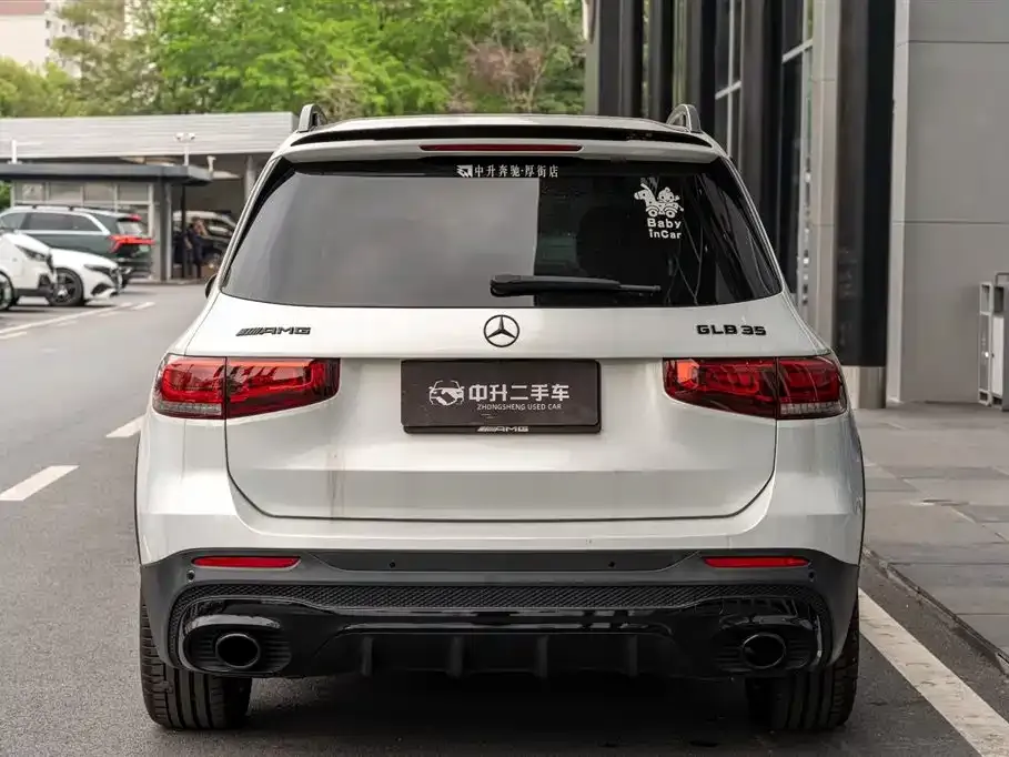 Mercedes-Benz GLB AMG — фото 6