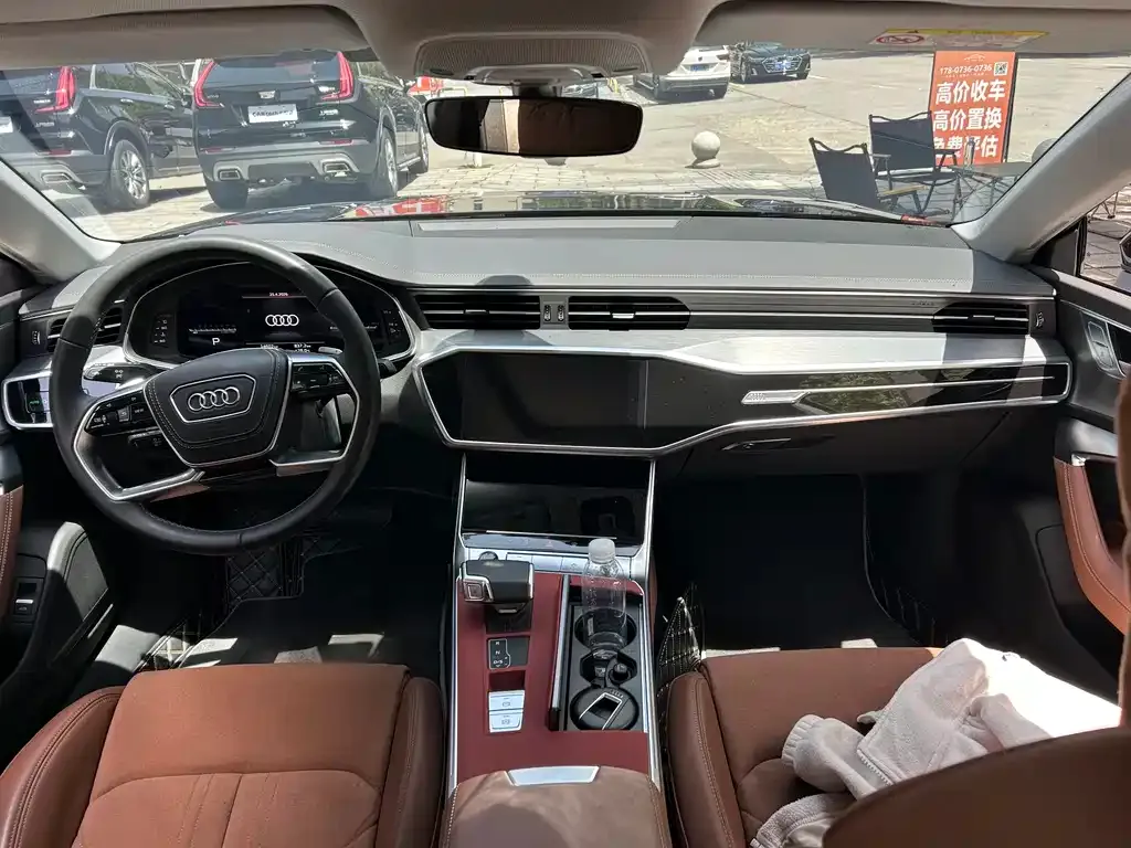 Audi A7L — фото 6