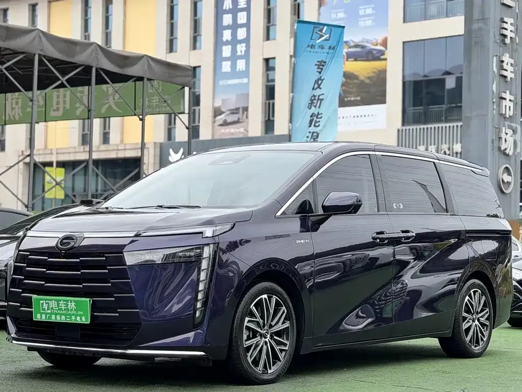GAC Motor 传祺E8 PHEV — фото 1