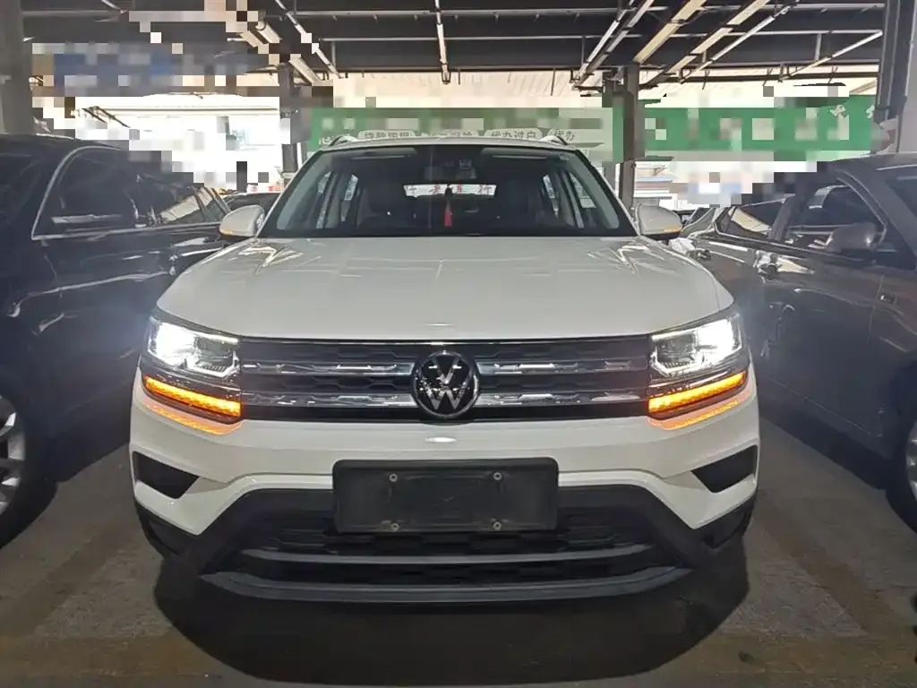 Volkswagen Tharu — фото 3