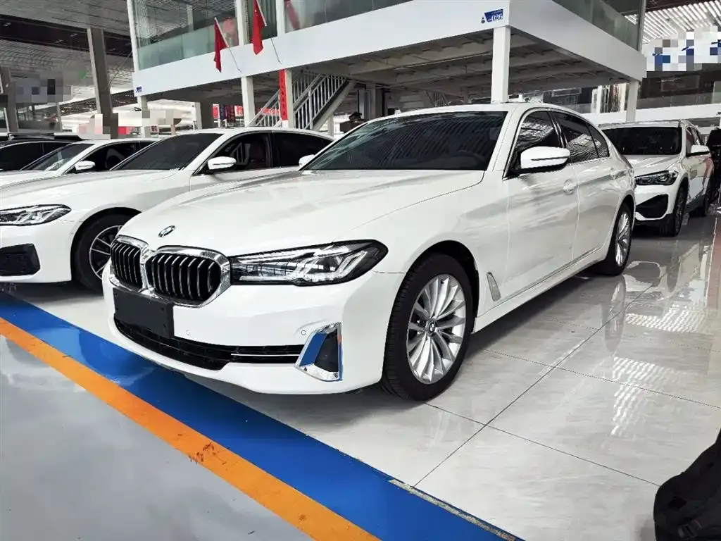 BMW 5 Series — фото 5
