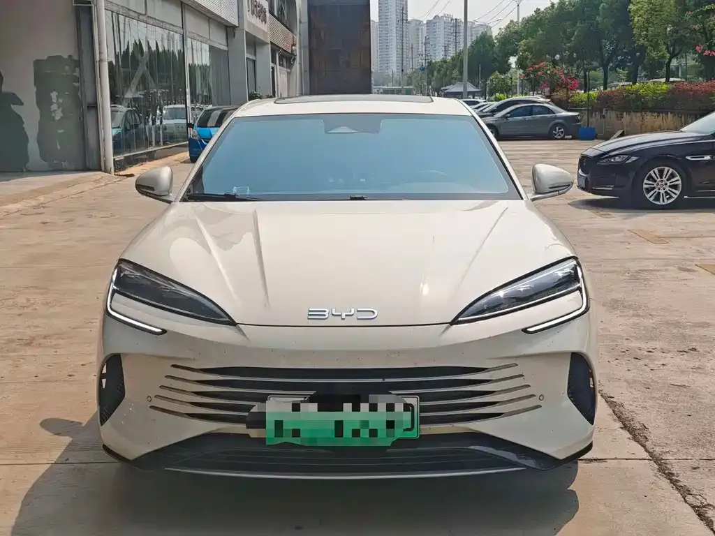 BYD Seal 07 DM-i — фото 7