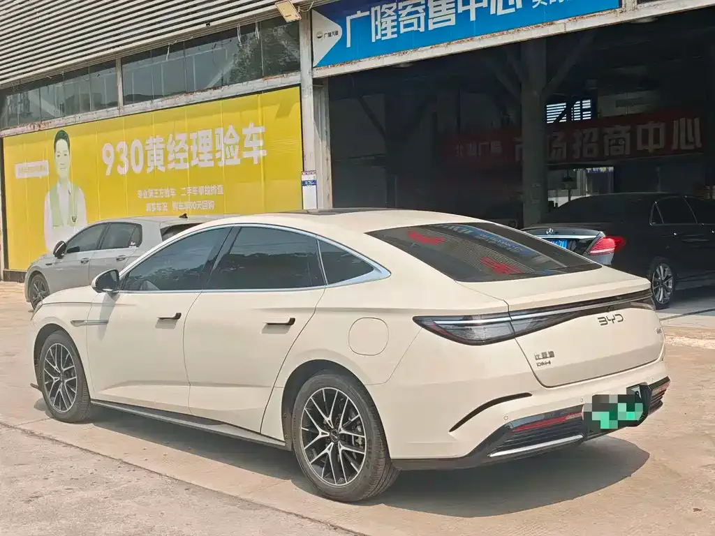 BYD Seal 07 DM-i — фото 8