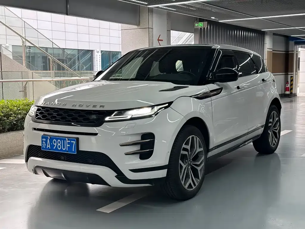 Land Rover Evoque — фото 1