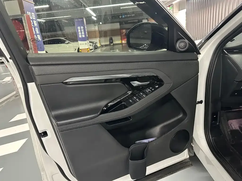 Land Rover Evoque — фото 2