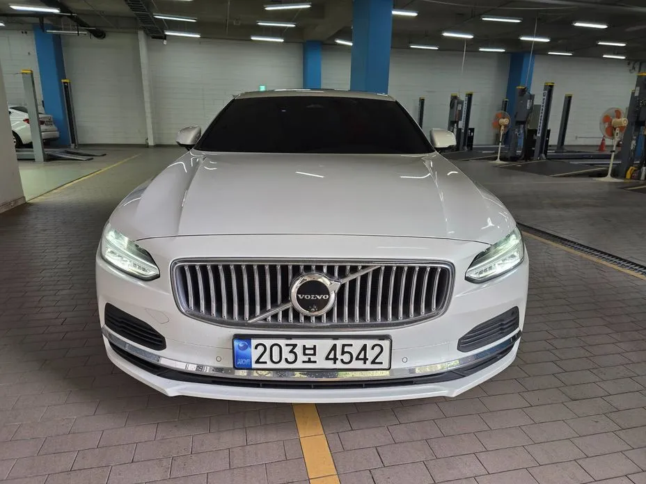Volvo S90 — фото 3