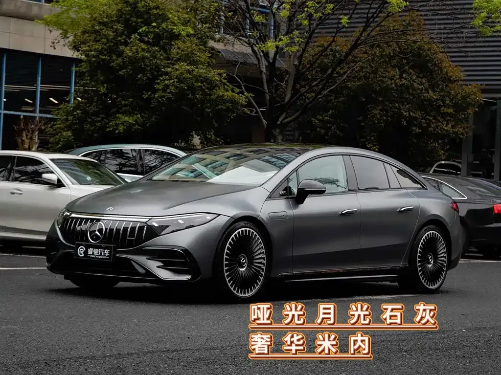 Mercedes-Benz EQS AMG — фото 1
