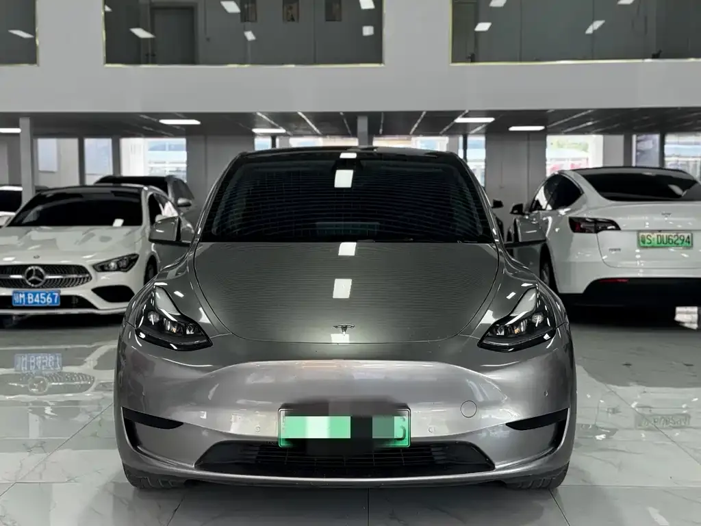 Tesla Model Y — фото 5