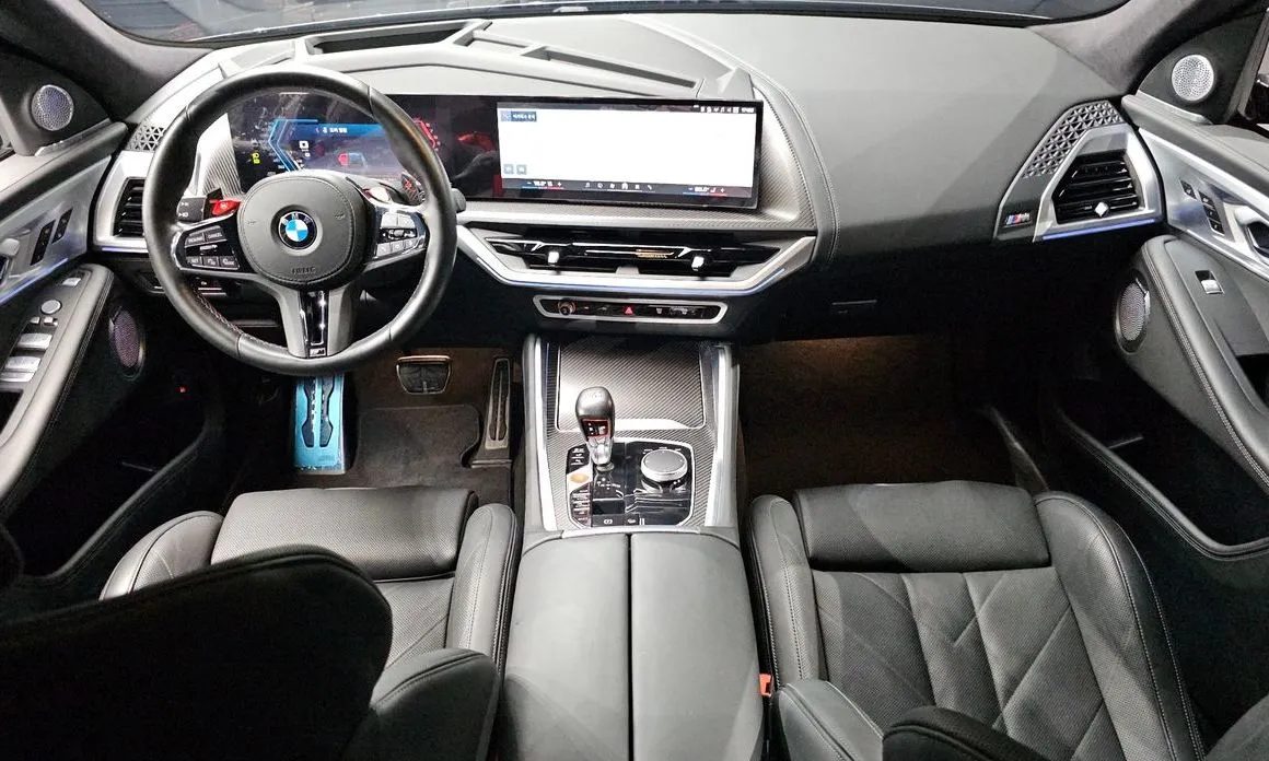 BMW XM — фото 8