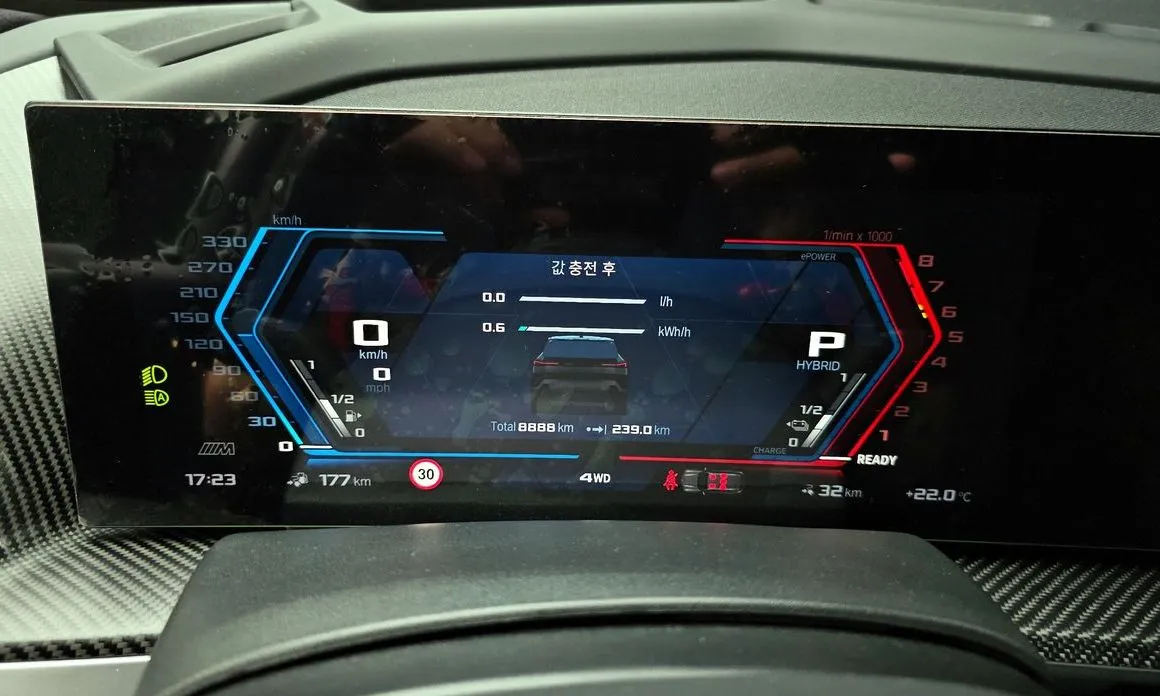 BMW XM — фото 7