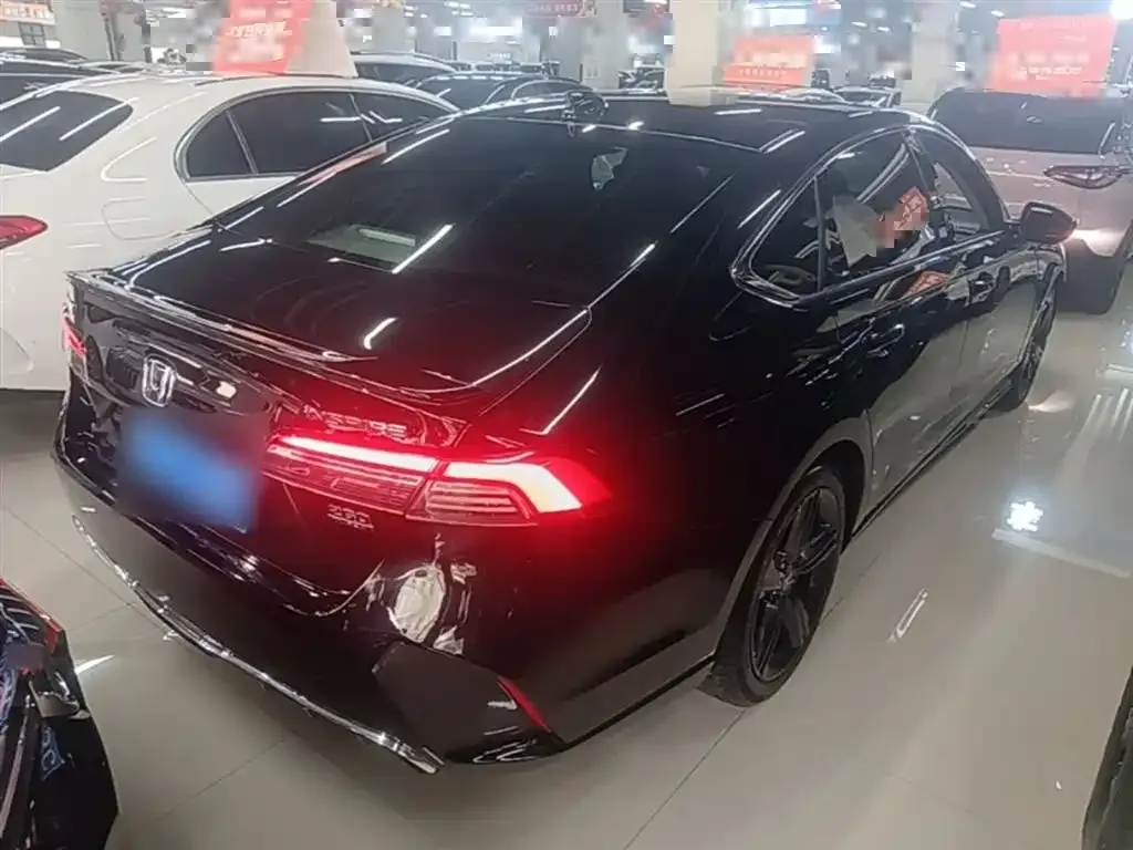 Honda Inspire — фото 10