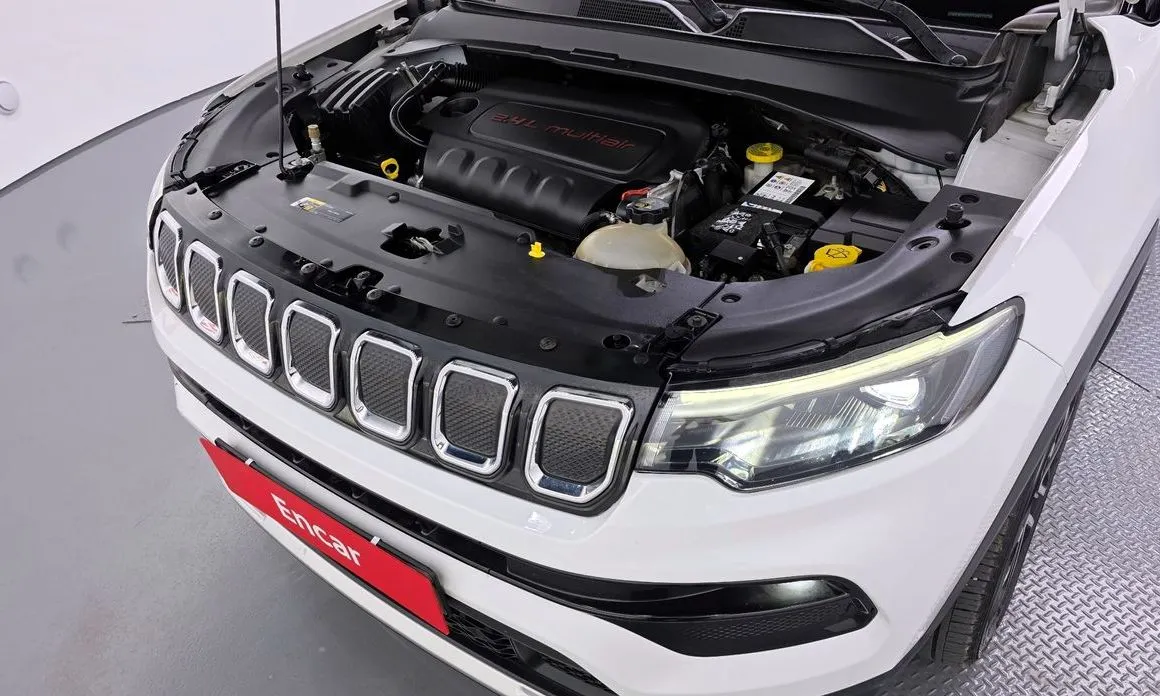 Jeep Compass — фото 10