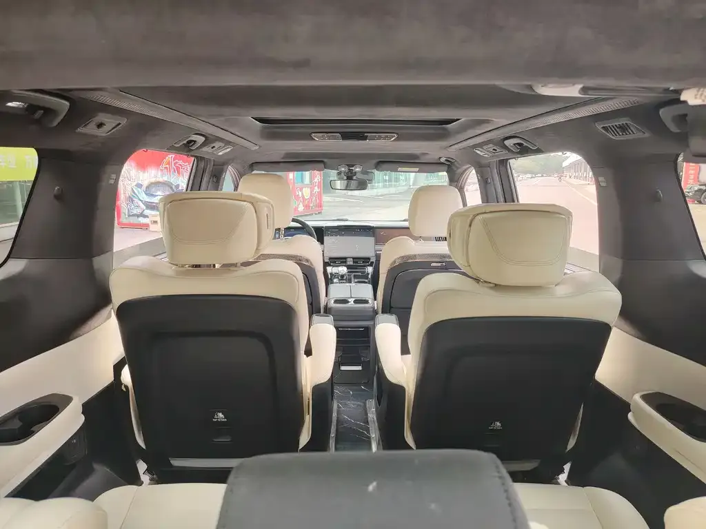 GAC Motor Trumpchi M8 — фото 10