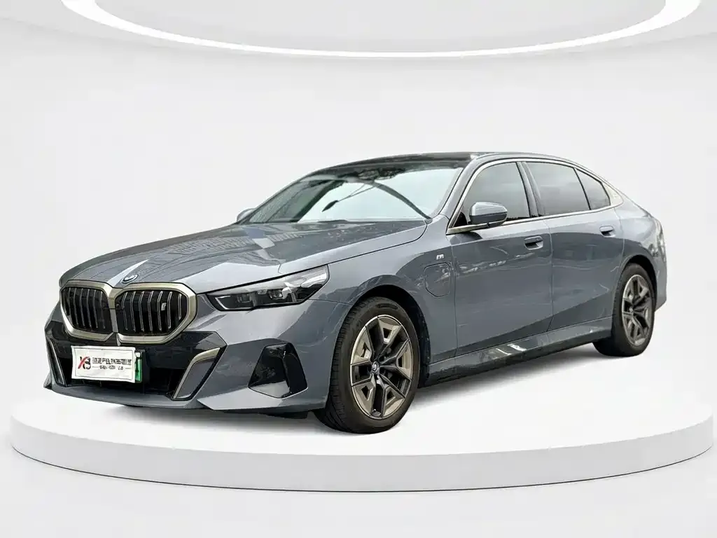 BMW i5 — фото 1