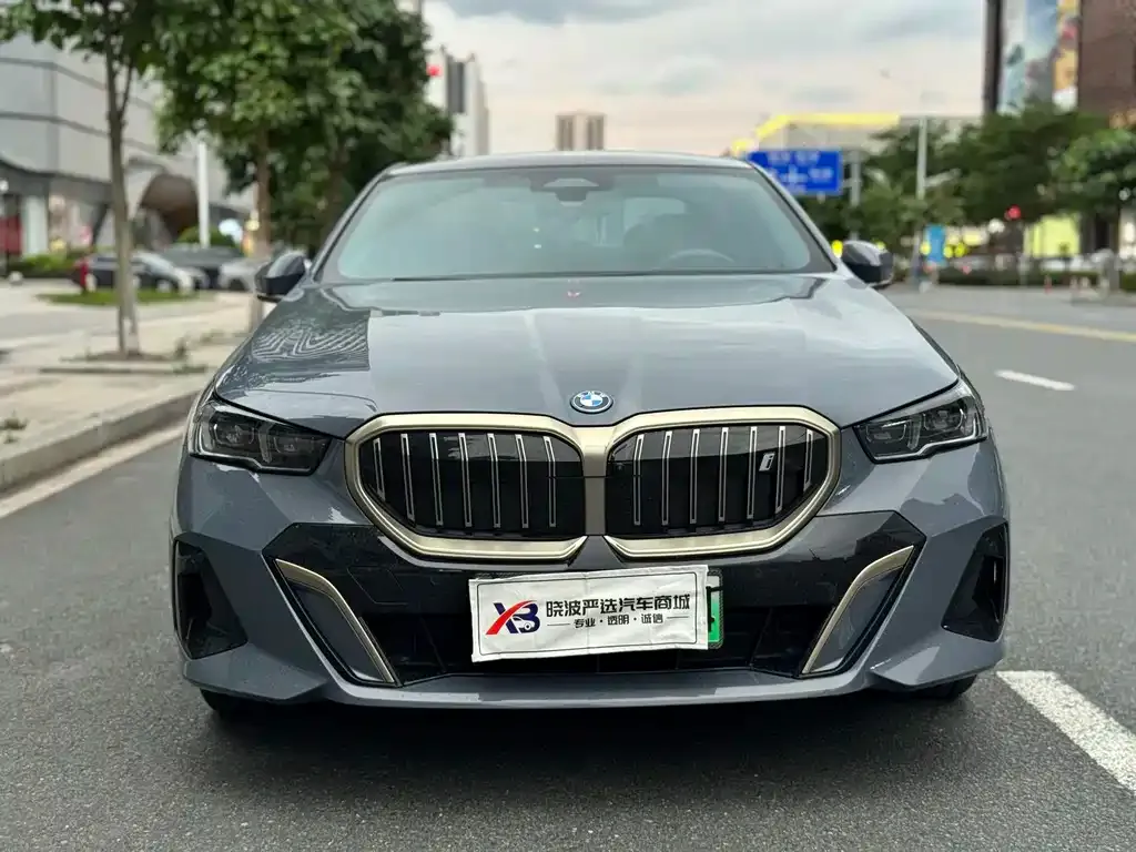 BMW i5 — фото 4