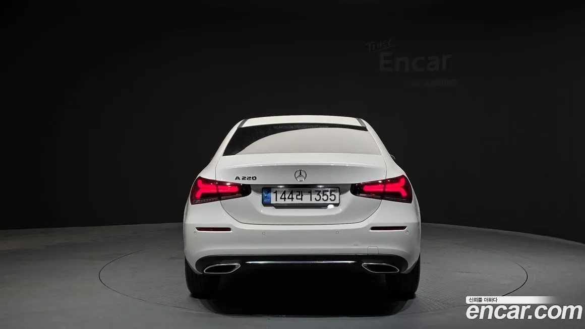 Mercedes-Benz A-Class — фото 8