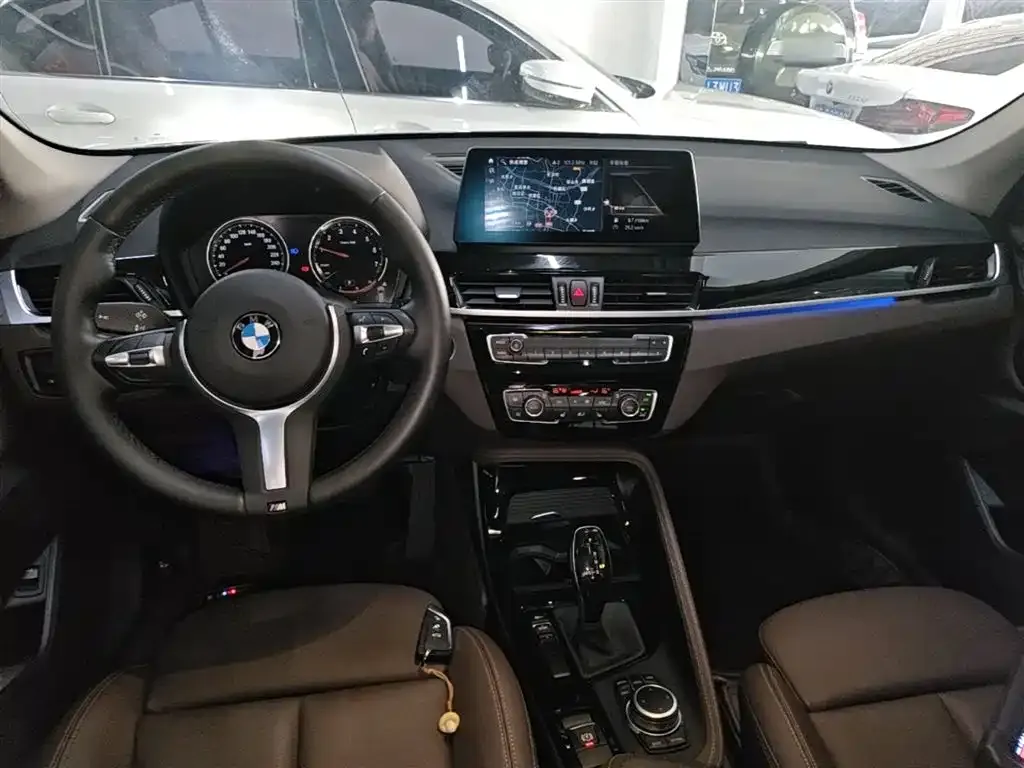 BMW X1 — фото 2