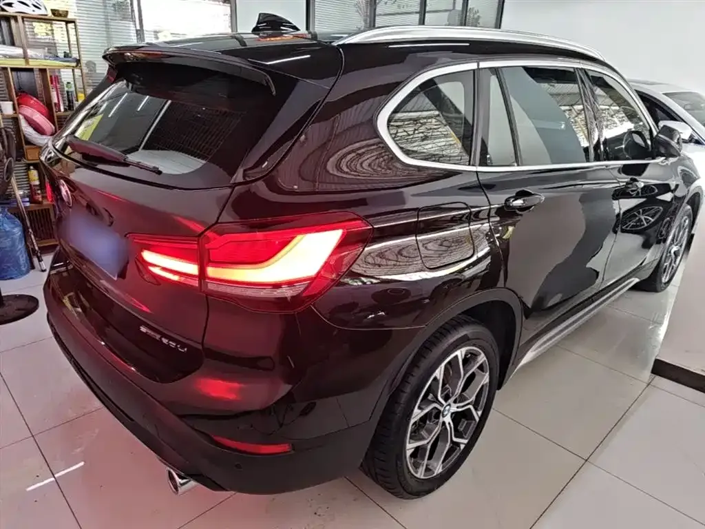 BMW X1 — фото 10