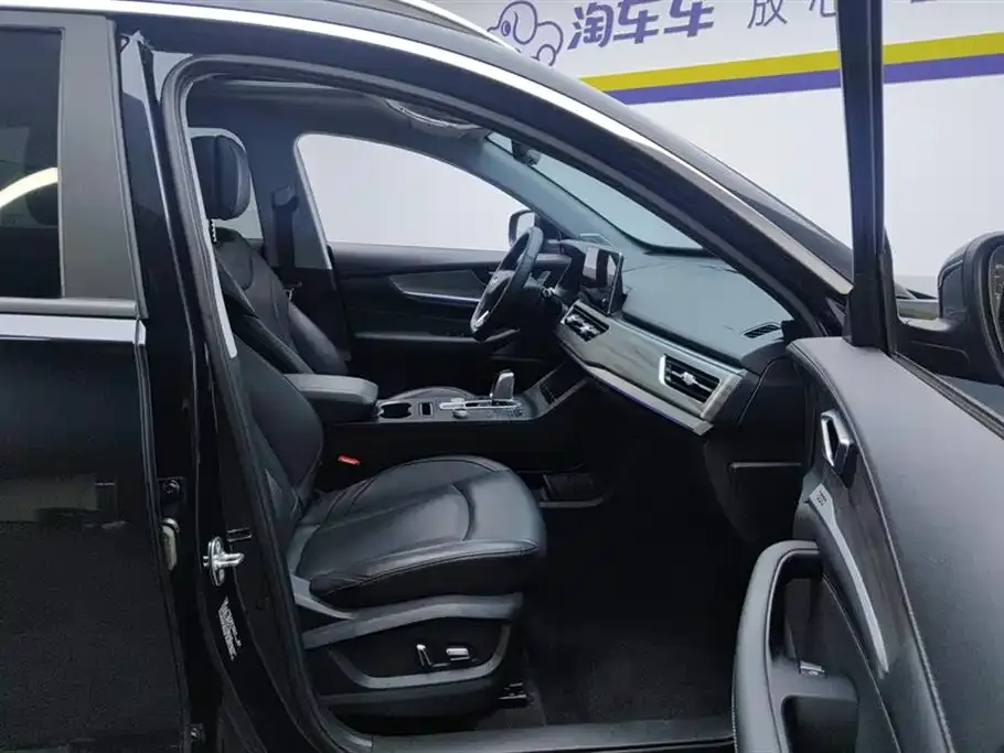 Chery Tiggo 8 — фото 2